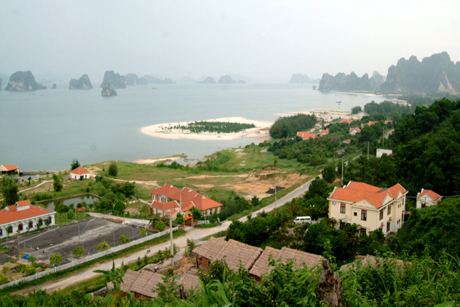 Cho thuê xe 16 chỗ đi du lịch Vân Đồn, Quảng Ninh